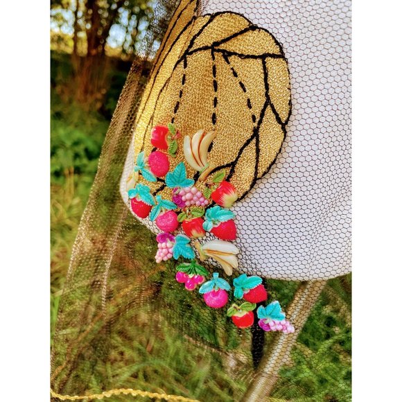 Vintage Hostess Net Half Apron Cornucopia with fruit buttons - Picture 9 of 12